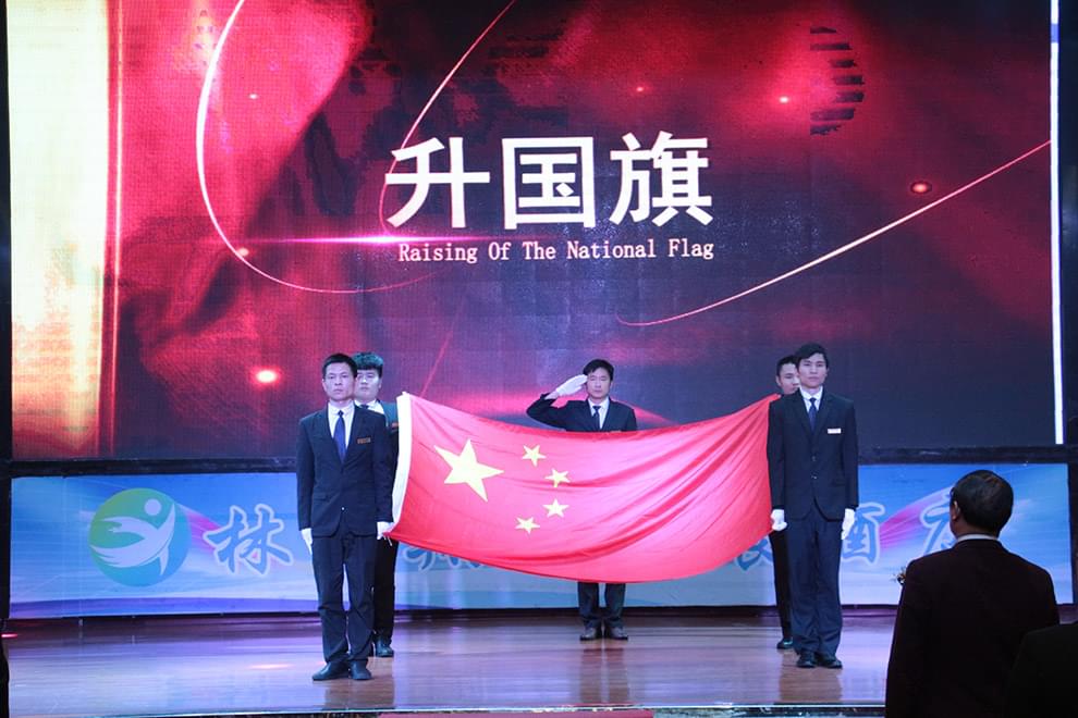 撸起袖子加油干 撸起袖子加油干