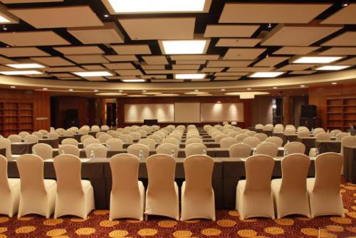 u=2033866303,740351873&fm=26&gp=0